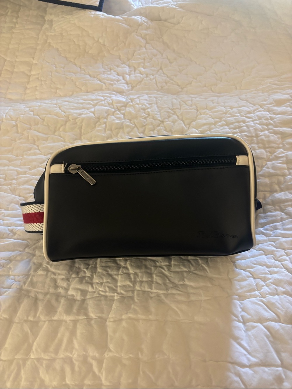 Ben Sherman Black Toiletry Dopp Kit with Red and White Trim Like New